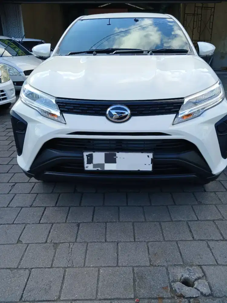 Daihatsu Terios X ' 2024 Putih M/T 1.5