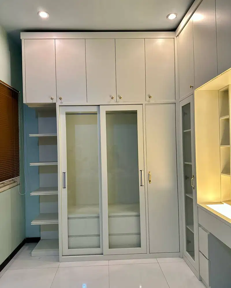 Walk in closet custom sidoarjo surabaya