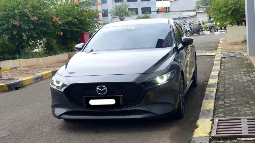 Mazda 3 hatchback skyactive 2021 abu sunroof mazda3