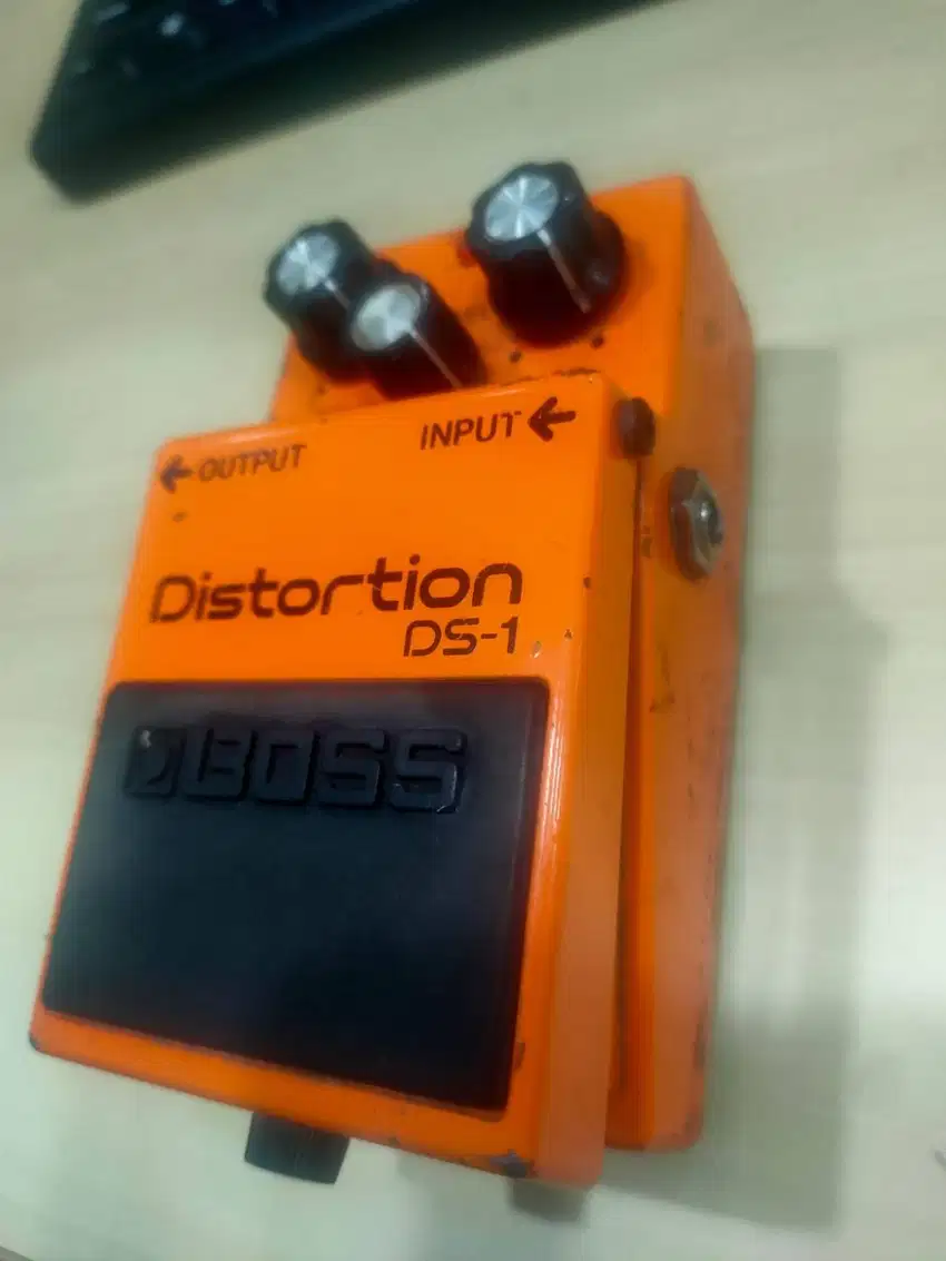 DISTORTION BOSS DS-1