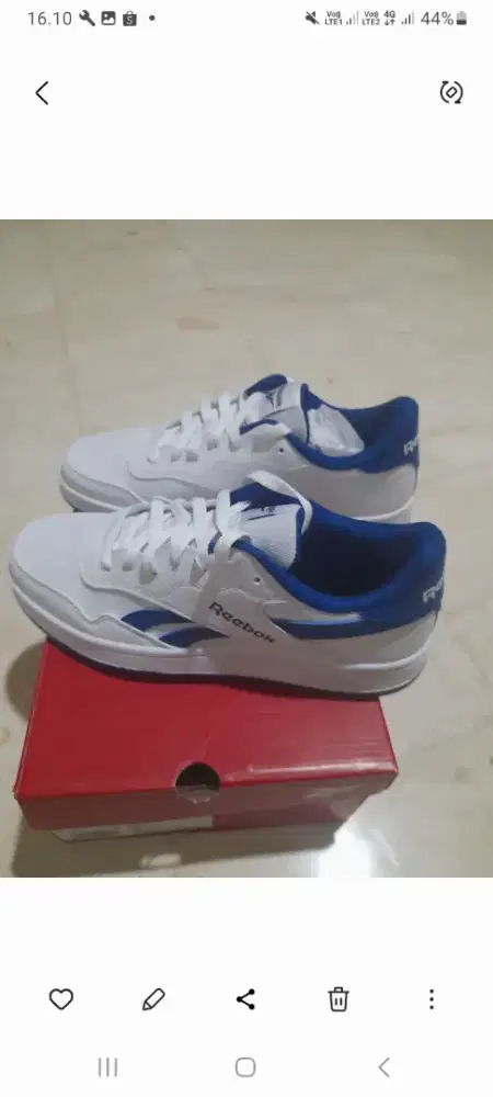 Sepatu reebok bb1000..