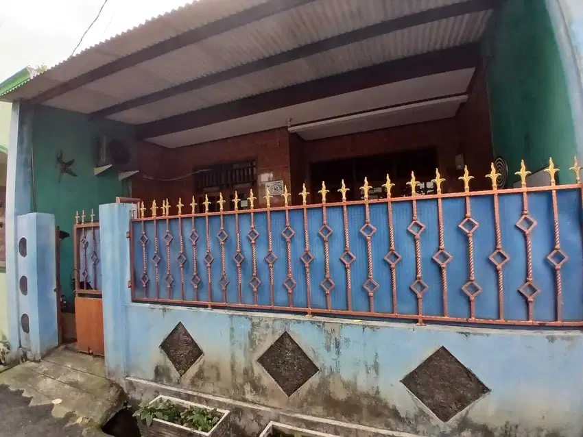 Dijual cepat rumah terawat siap huni, lokasi Jalan Wijaya Kusuma 2