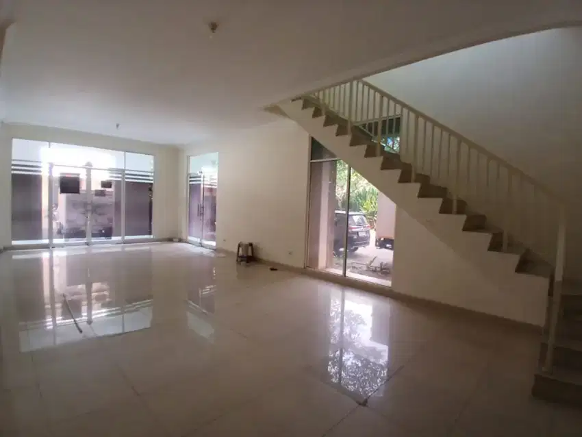 Dijual : Ruko Hoek di Green Lake City