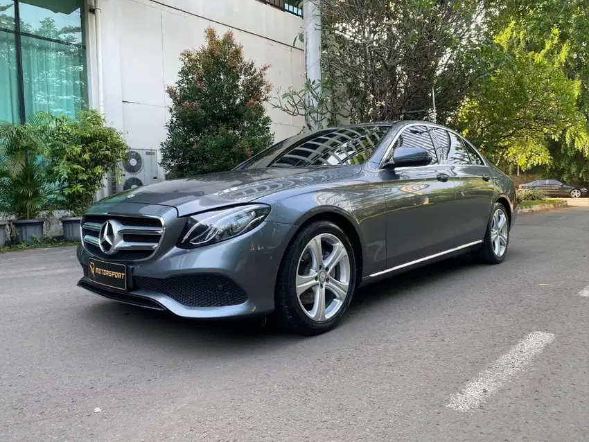 TDP: 0 Mercedes Benz E250 Avantgarde 2017 low km mercy e 250