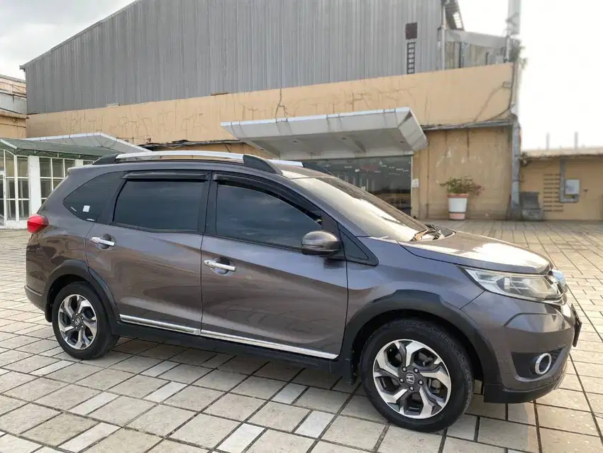 Honda BRV E A/T 2017 Kondisi Prima Pajak Panjang