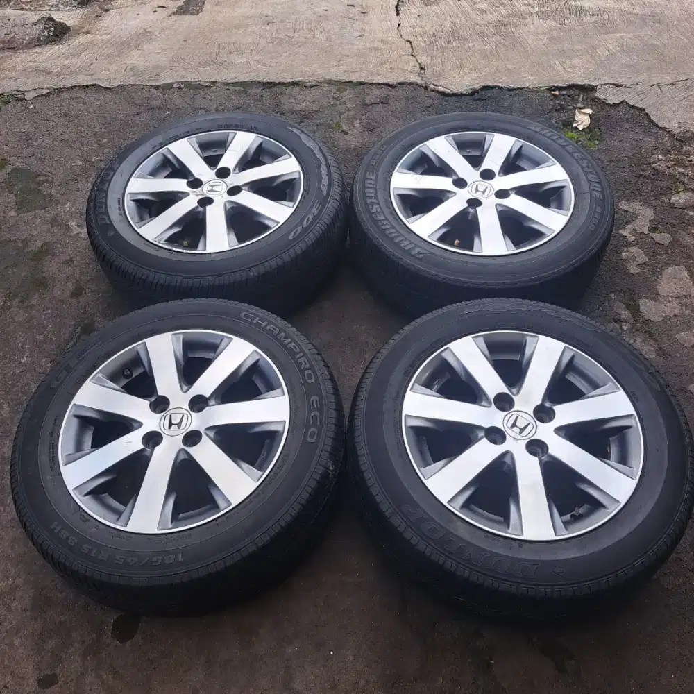 Freed velg honda freed ring 15 bisa tt