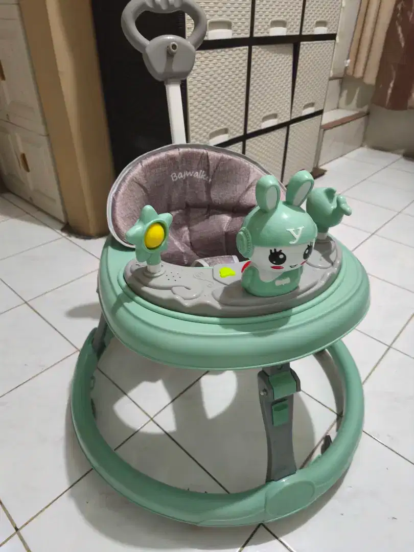 baby walker bulat