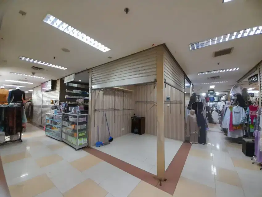 Dijual : Kios Hoek di ITC BSD, Tangerang