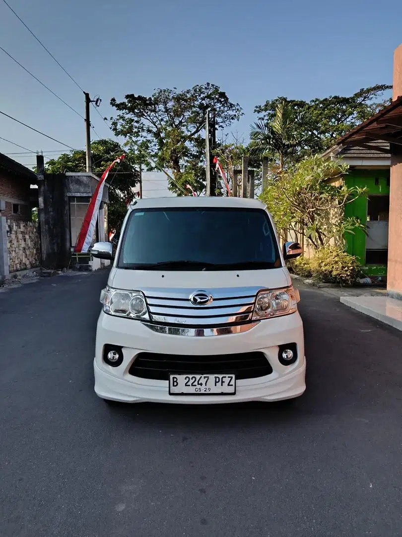 Daihatsu Luxio X Matic