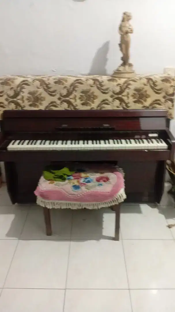 Dijual Piano merek Schuber