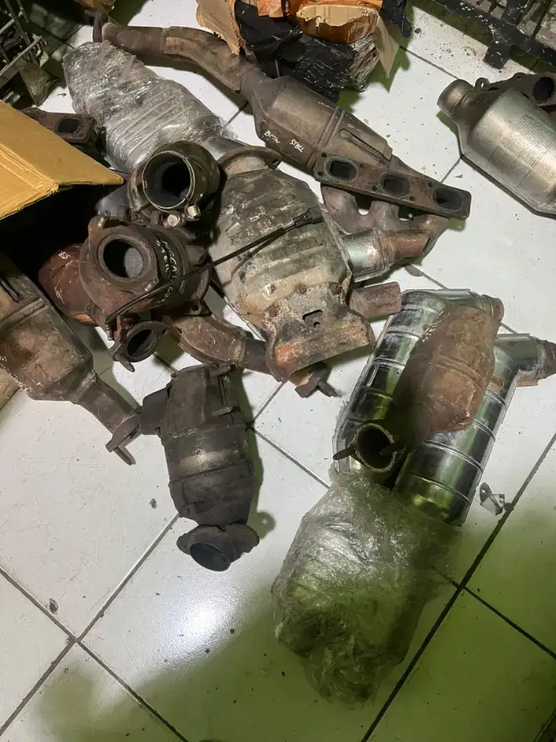 Beli knalpot bekas mobil