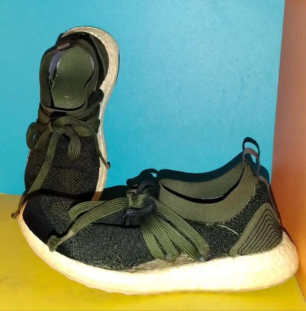 Sepatu Wanita untuk lari