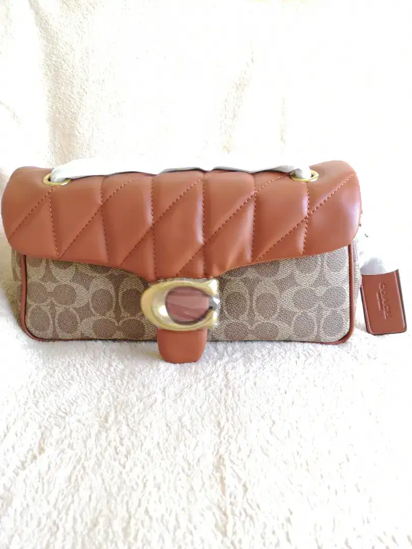 Tas Branded Coach Tabby26 CanvasSignature, Authentic, Ori Baru, Mewah