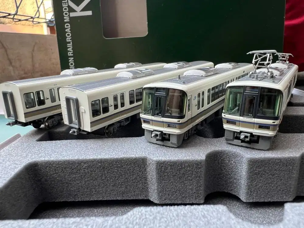 kereta Kato Nscale 221 japan model commuterline