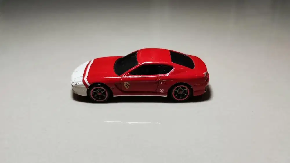 Hot Wheels Ferrari 456M