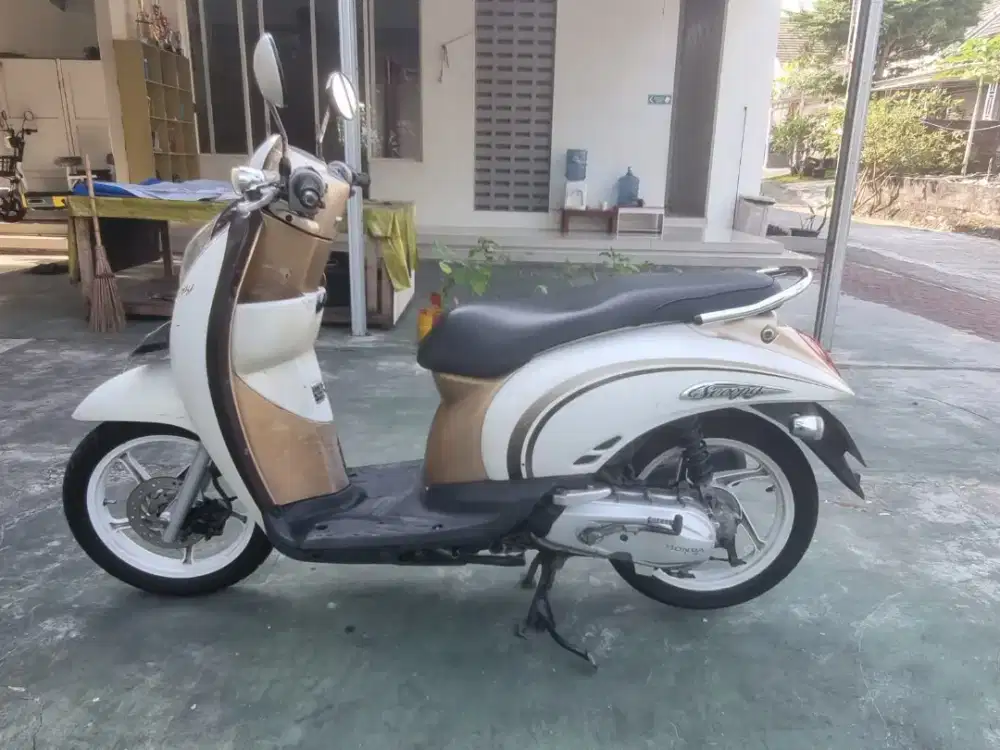 DiCARI,, SCOOPY 2010 up 2011 fi 2012 cbs 2013 up 2014 2015 up 2016