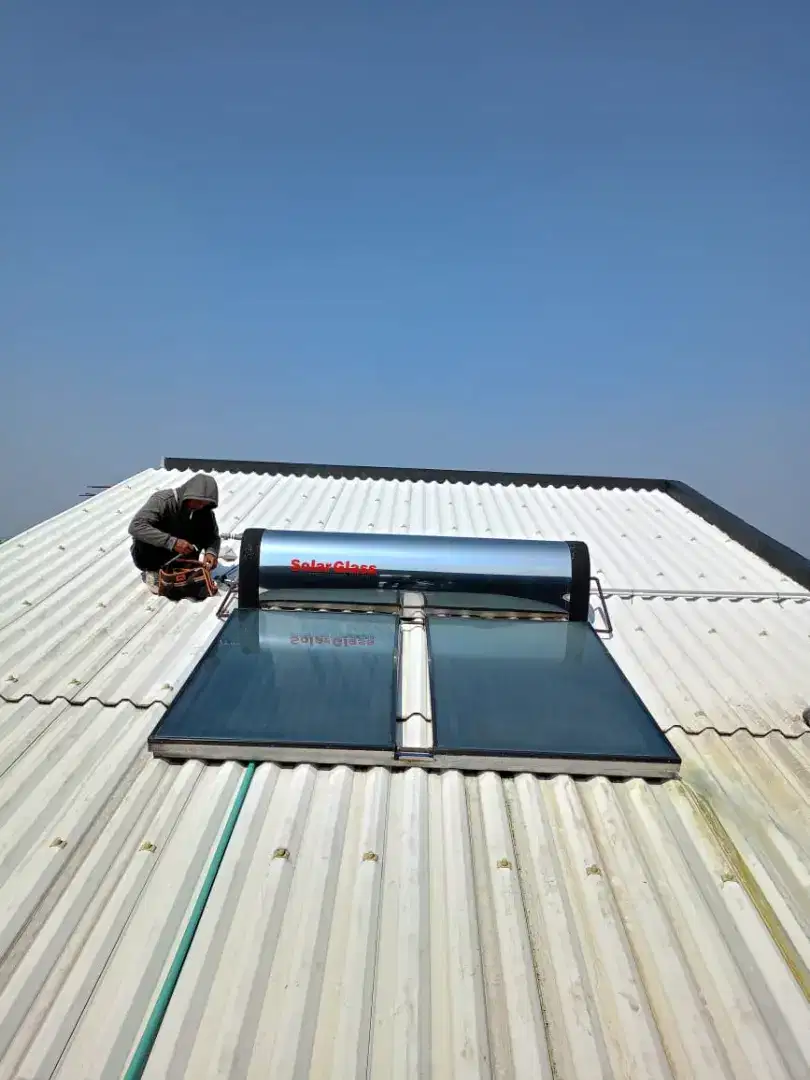 PEMANAS MATAHARI ( SOLAR GLASS )