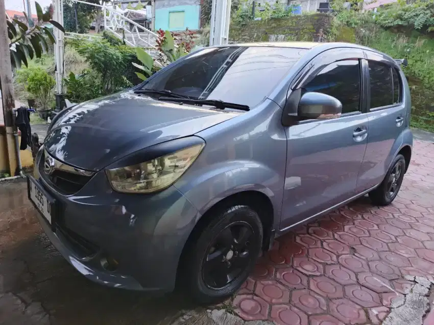 Daihatsu sirion 2013
