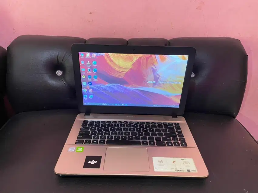 TERIMA JUAL BELI LATOP BEKAS MACBOOK IPAD TABLET CAMERA ATAU MATOT