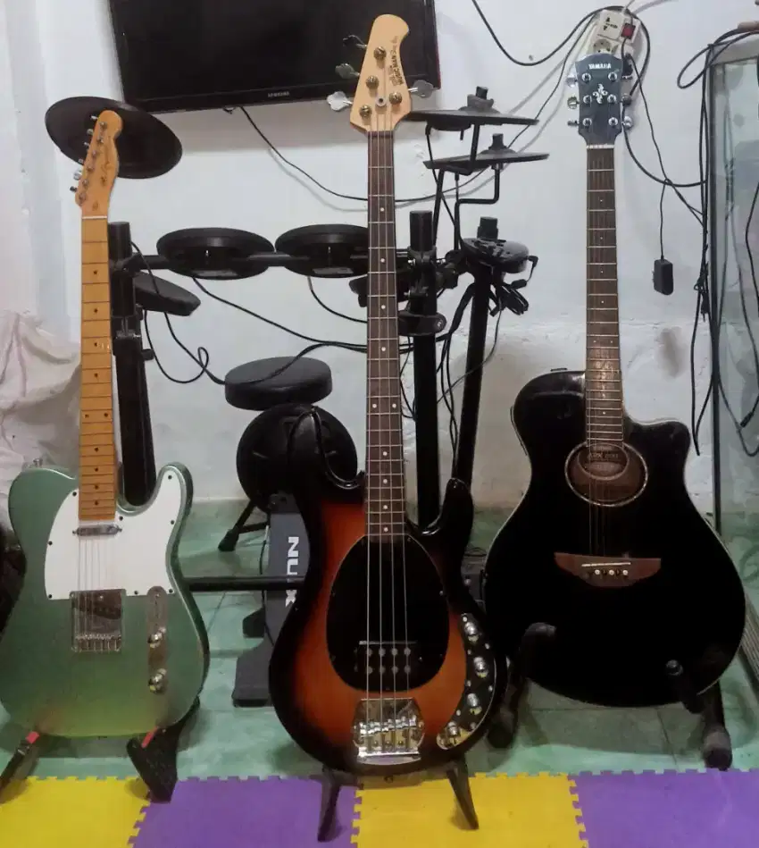 Sepaket alat band siap manggung