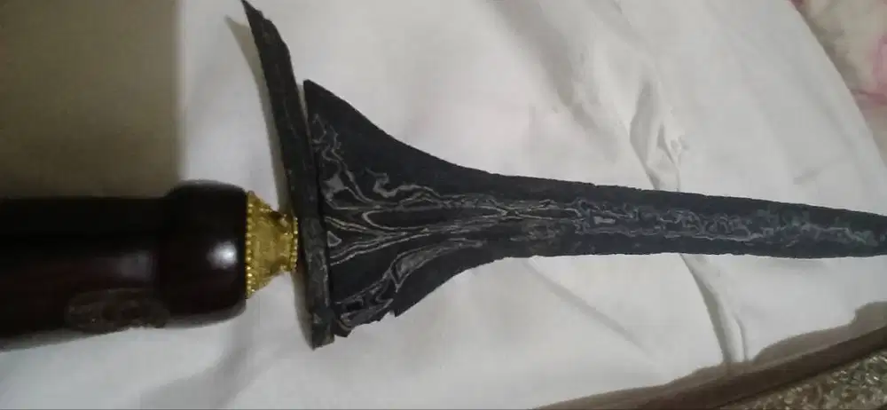 Koleksi Keris Antik DHAPUR SINOM PAMOR WAHYU TUMURUN