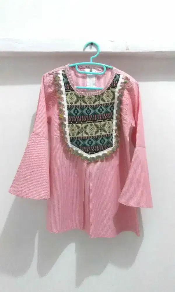 Set Baju Muslim dan Jilbab