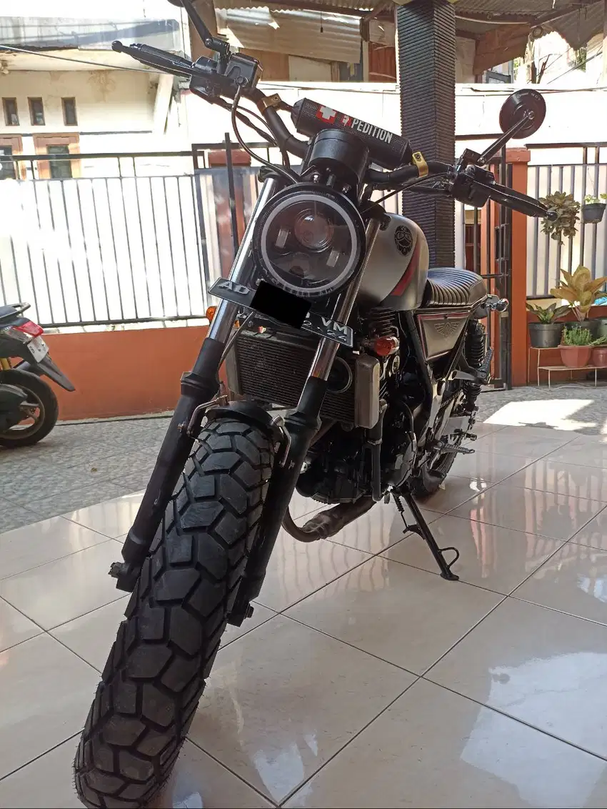 Kawasaki Ninja 250 Modif Scrambler
