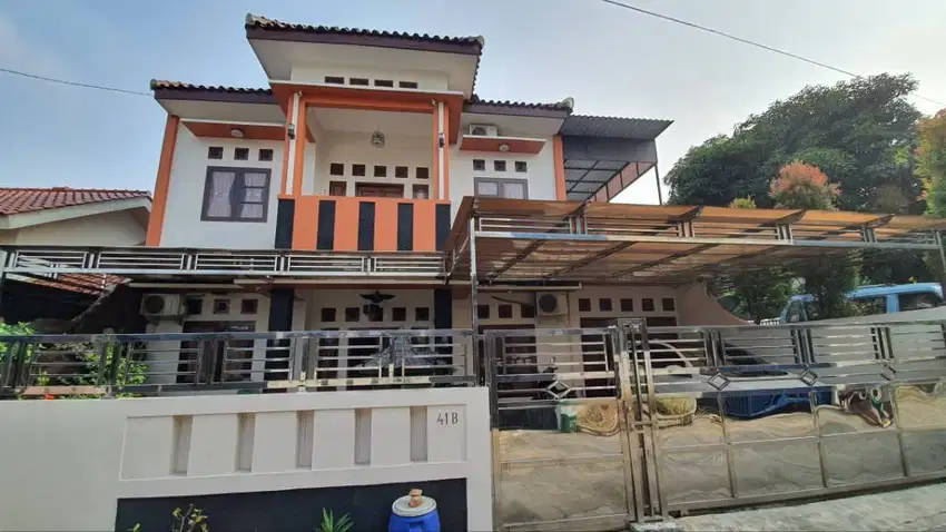 Rumah di Pancoran Mas, belakang RS. Bhakti Yudha