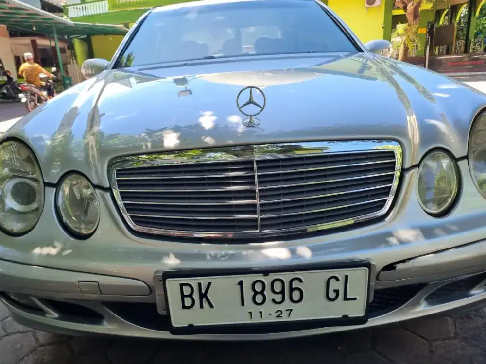 Mercy E200 kompresor