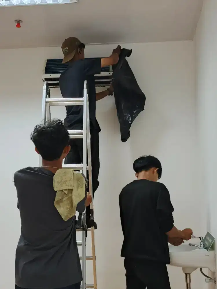 Jasa Service HVAC, Instalasi Listrik, Service alat listrik, dll