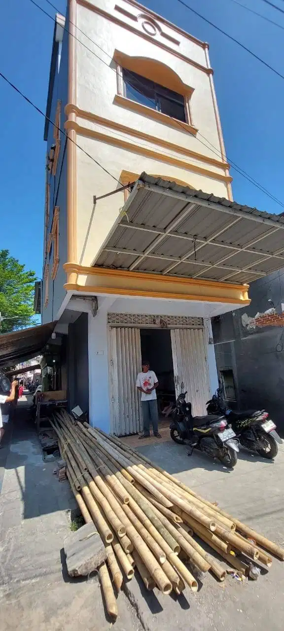Ruko di jual Jl. Laiya Pusat bisnis Grosir Pasar Sentral