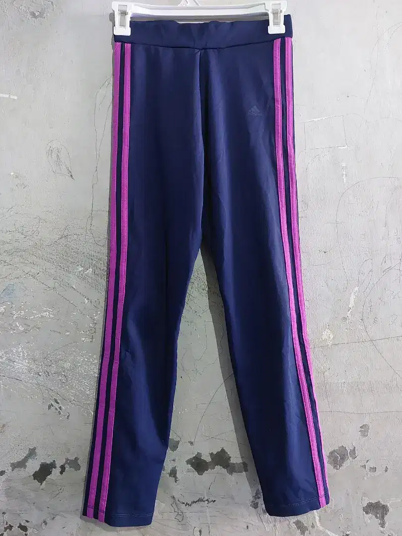 CELANA LEGING SIZE KECIL