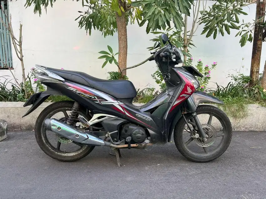 Honda supra x 125 helm in FI