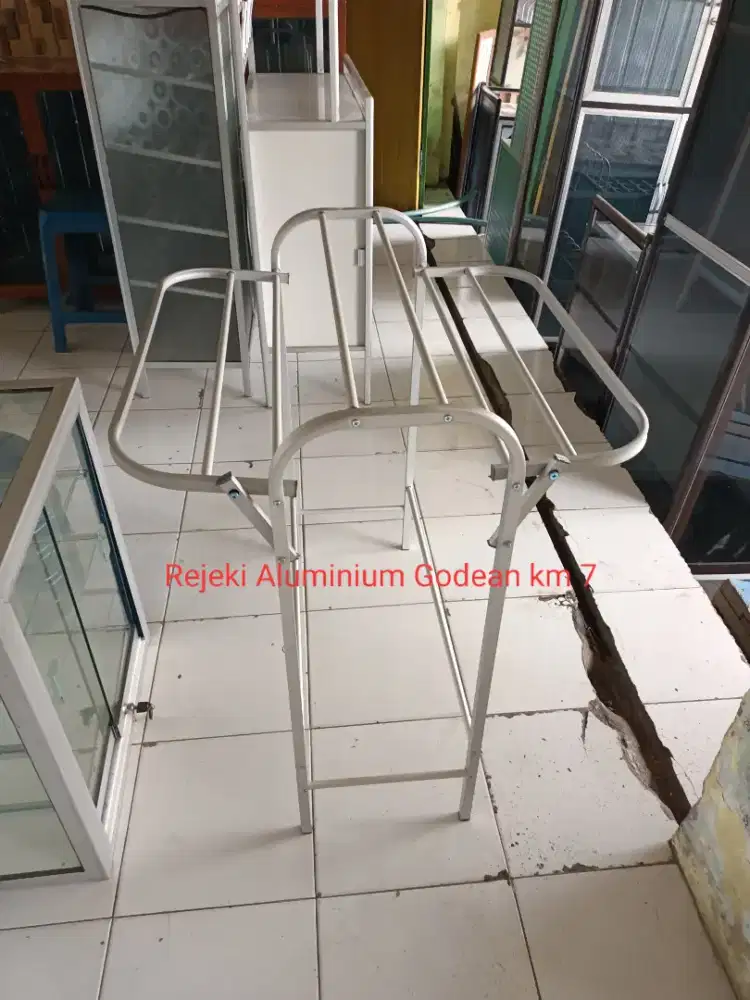 Rak handuk sayap aluminium