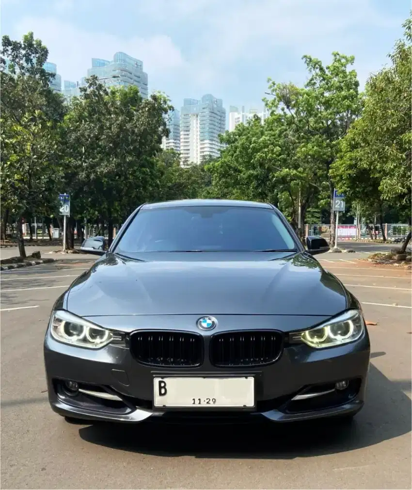 BMW 320i 2.0 f30 m Sport at 2014