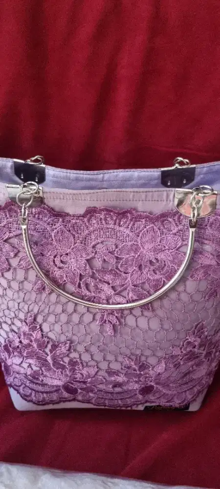 Mukenah premium bahan sutra buat hantaran / lamaran