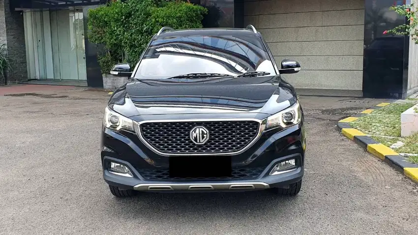 [ LOW KM ] MG Morris Garage ZS Ignite 1.5 Panoramic AT Hitam Metalik 2