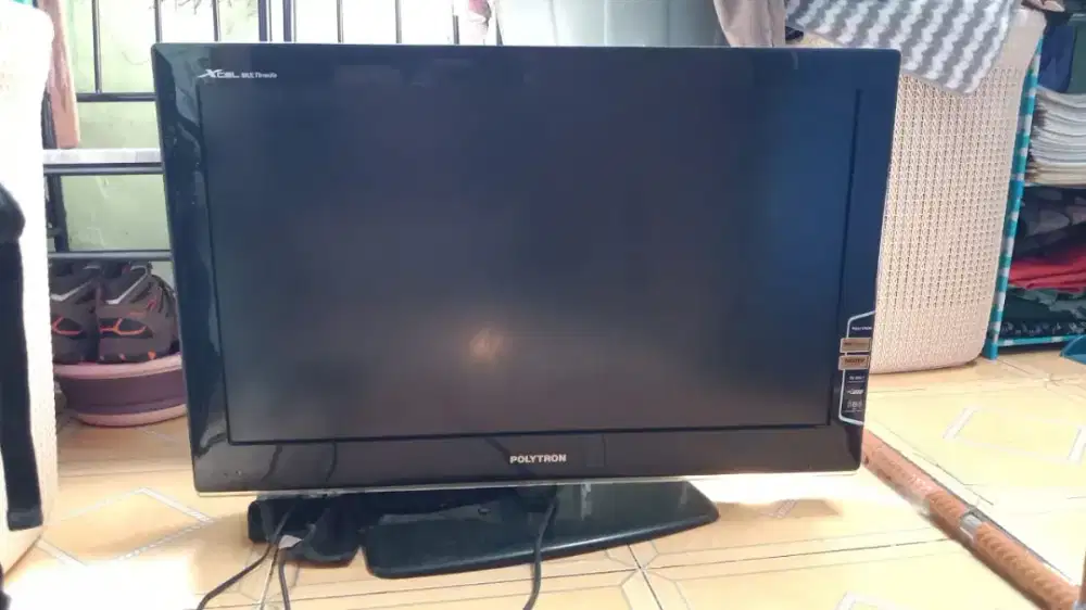 Tv 32 merek Polytron