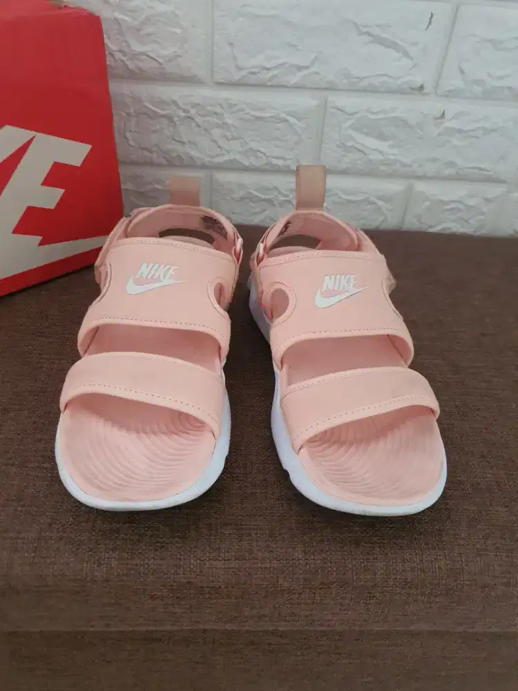 Sepatu sandal nike original