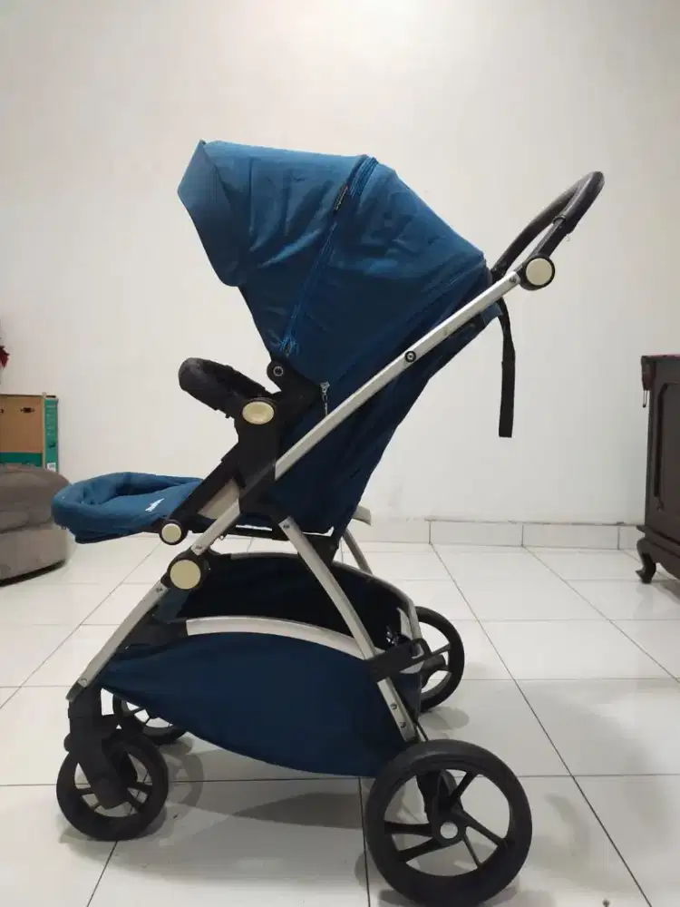 Stroller baby blue