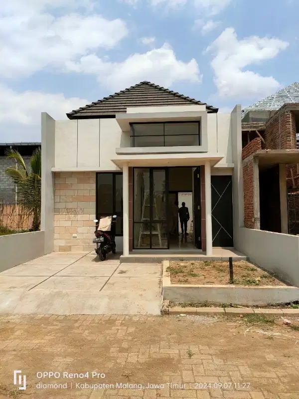 RUMAH MINIMALIS DEKAT BINUS DAN ARAYA