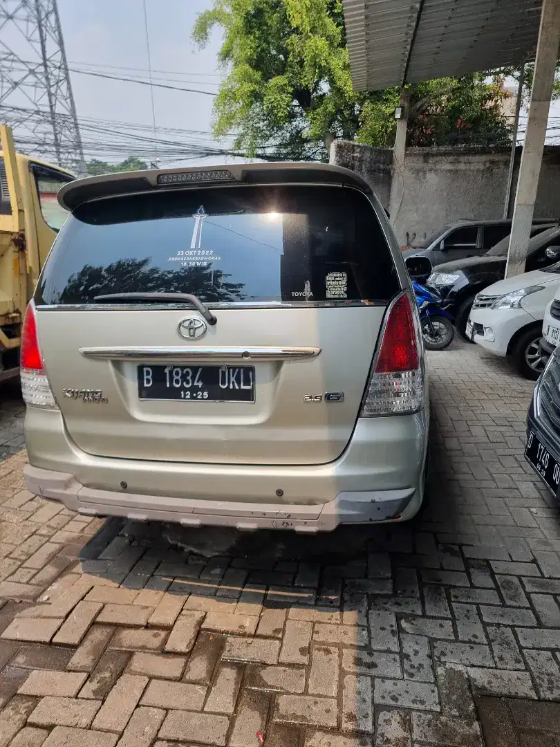 Toyota inova 2.5 G manual th 2010 dan th 2008