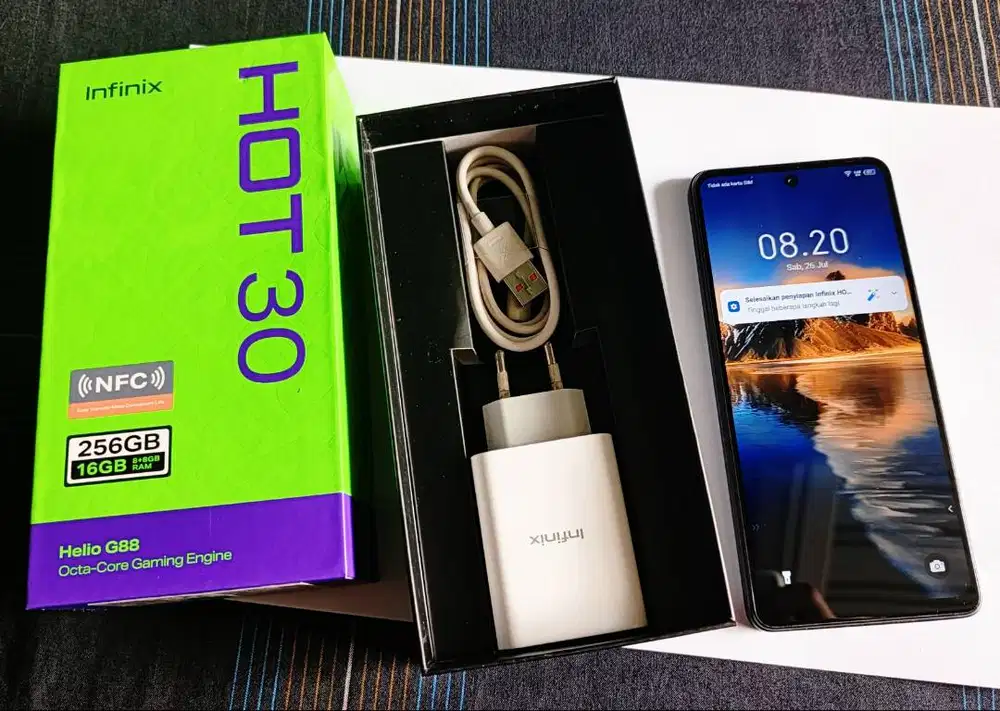 Infinix Hot 30 8+8/256 NFC