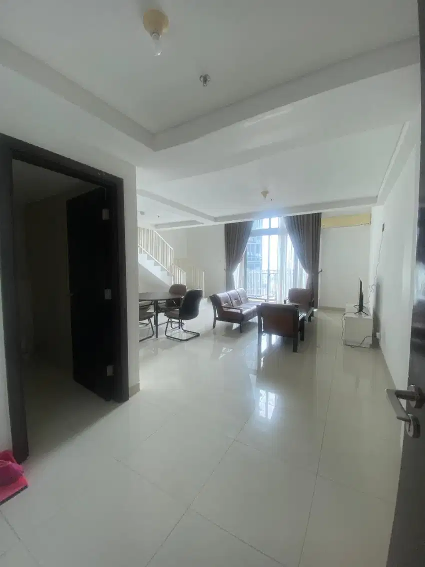 Disewakan office space Neo Soho harga termurah tipikal ebony