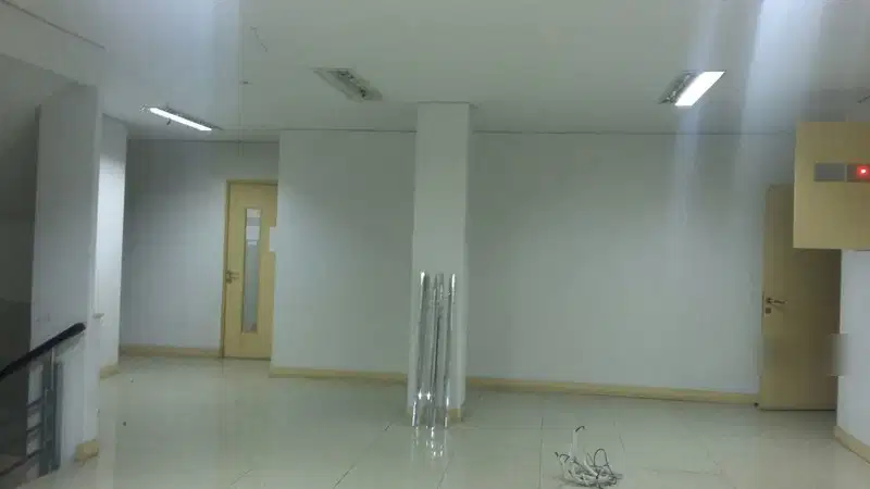 Sewa Ruko Bagus Siap Pakai di Jalan Sudirman Bandung
