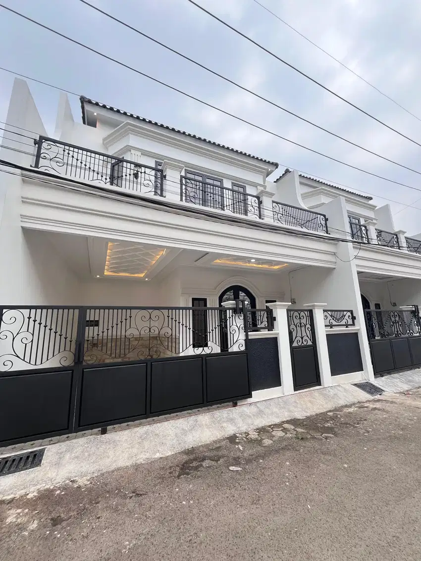 RUMAH MEWAH SIAP HUNI LOKASI PREMIUM DI KOTA DEPOK FREE BIAYA BIAYA.