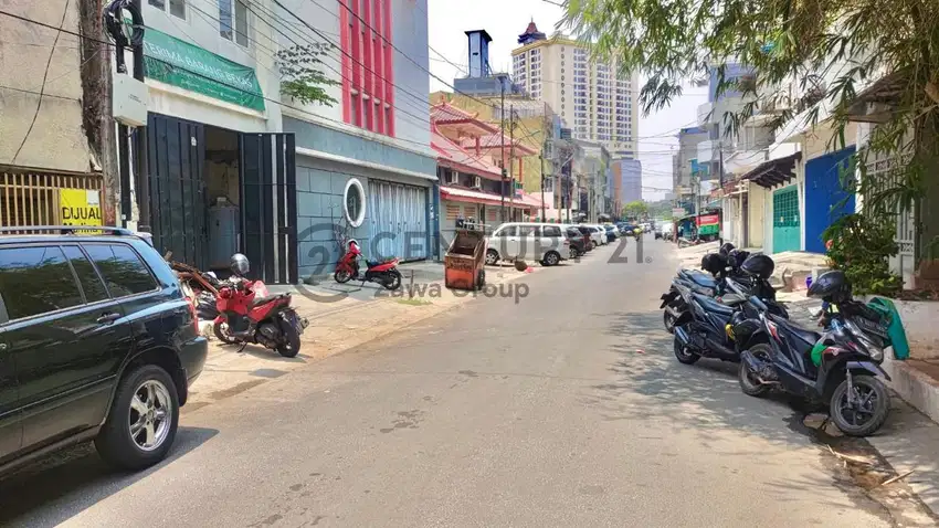Dijual Ruko Baru Renov 2 Lantai di Pinangsia Taman Sari, Jakarta Barat