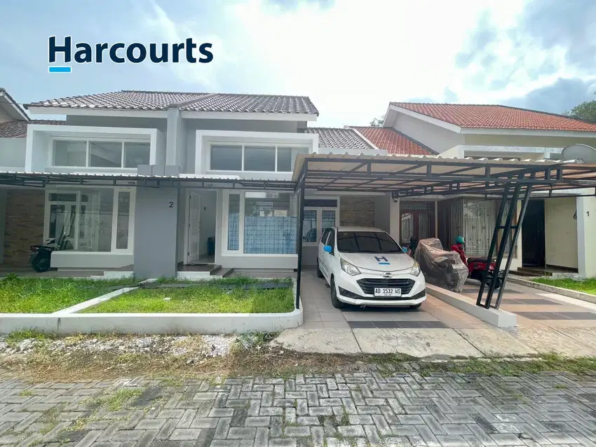 Rumah bagus siap huni di perumahan cluster Colomadu Solo