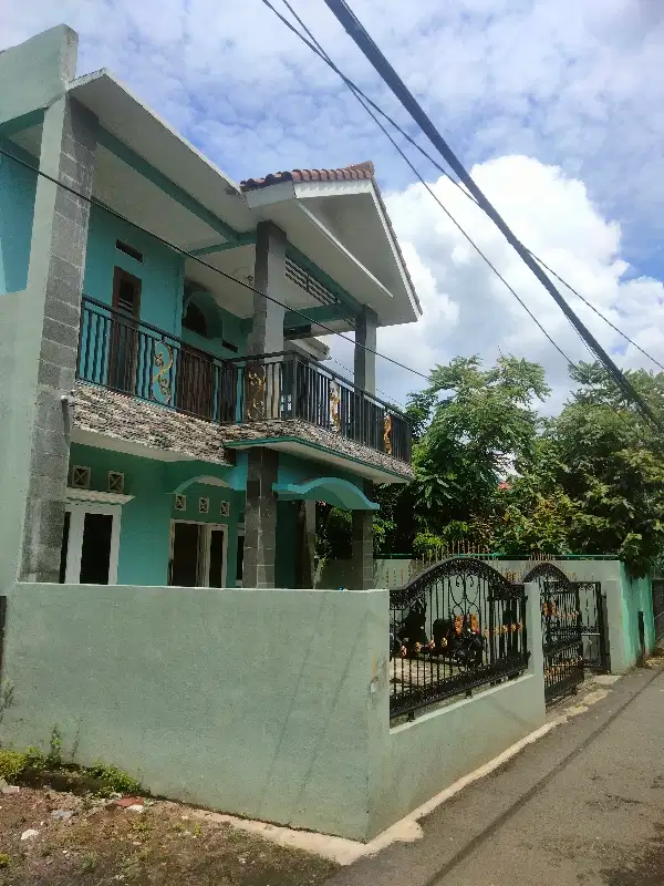 Jual Rumah 2 Lantai di Grogol limo dekat puskesmas
