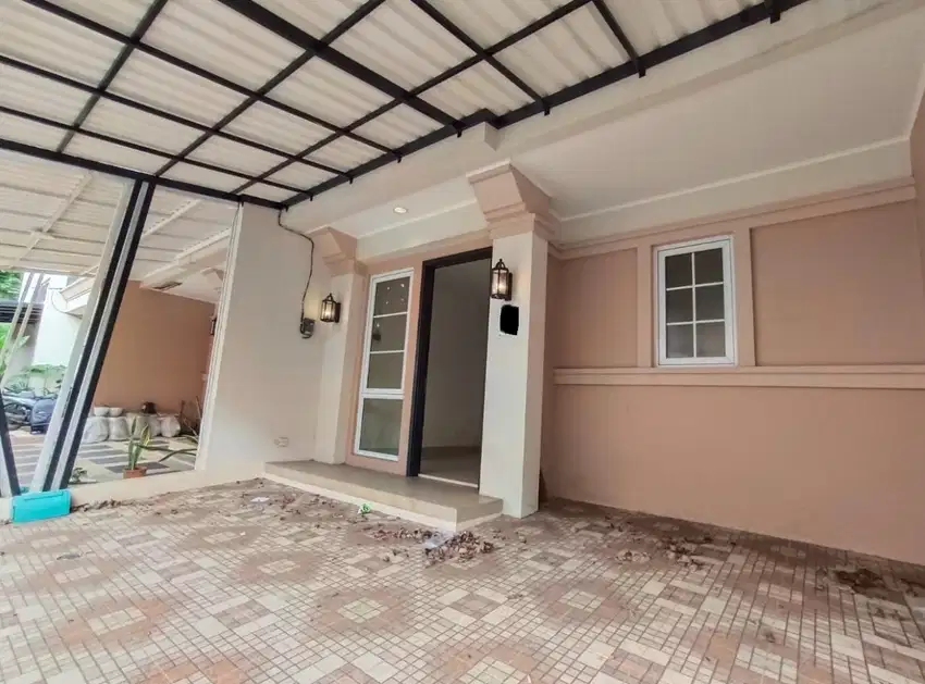 Di Jual Rumah Sevilla Park Boulevard - BSD City.